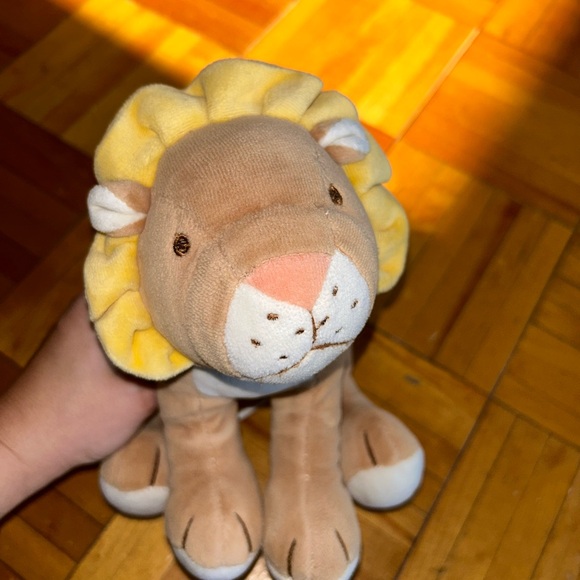 Jane Goodall Good For All My Natural Lion 8" tall Plush - Picture 8 of 8